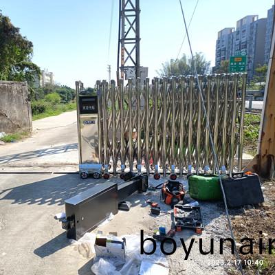 沈海(hai)高速公(gong)路(lu)陸豐段交(jiao)警中(zhong)隊(dui)安(an)裝電動伸(shen)縮(suo)門(men)車(che)牌識(shi)彆